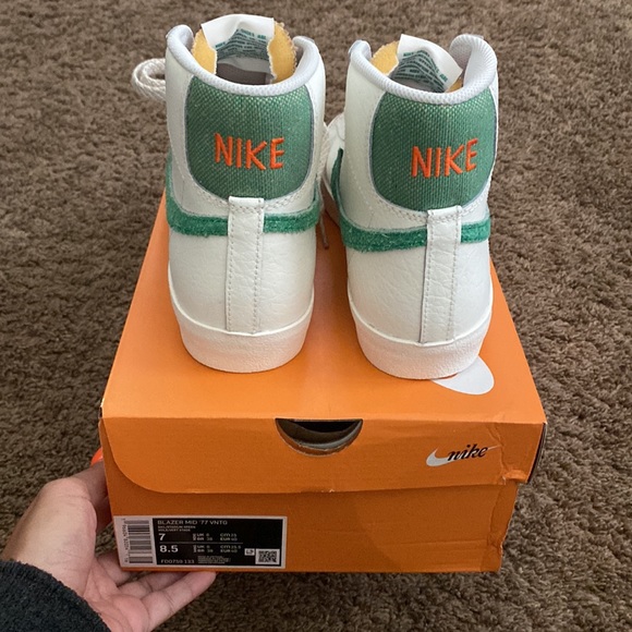 Nike | NWB Blazer Mid Vintage - Picture 9 of 12